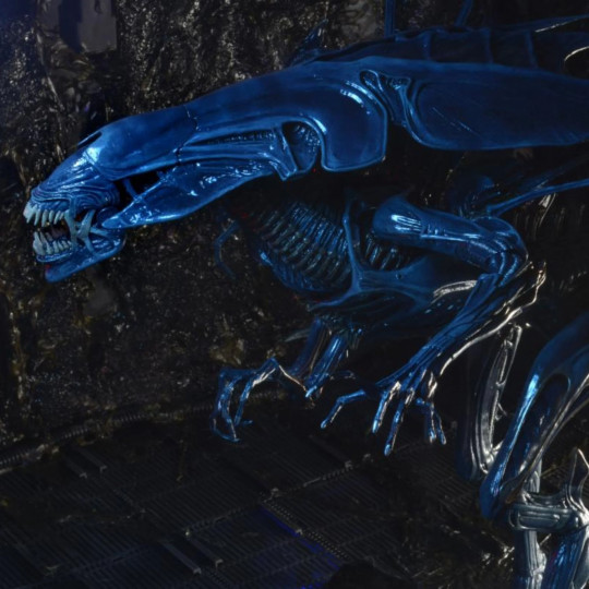 NECA Aliens Deluxe Ultra Alien Queen