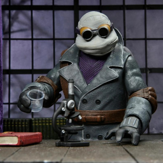 Universal Monsters Teenage Mutant Ninja Turtles Donatello As The Invisible Man