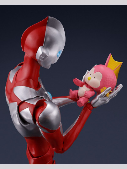 Ultraman & Emi (Ultraman: Rising)