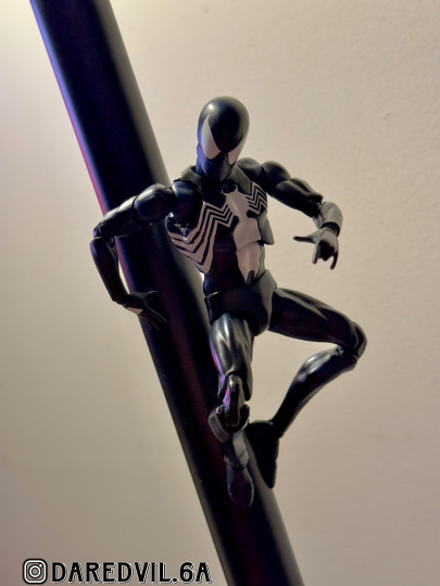 Display by MudpooL