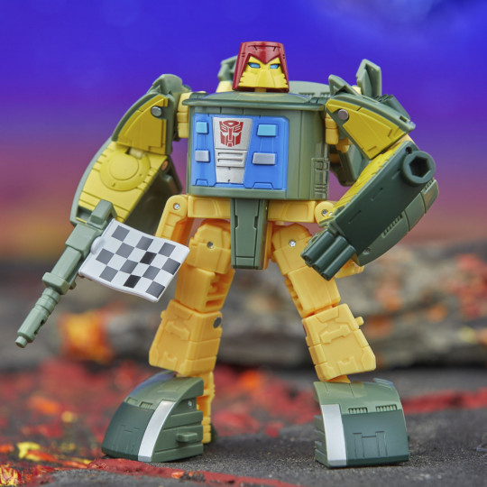 Transformers Legacy: Deluxe Class Autobot Cosmos
