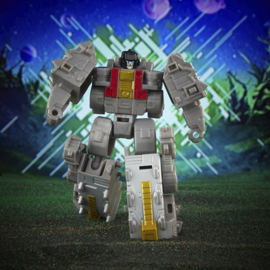 Transformers Legacy: Evolution Dinobot Scarr