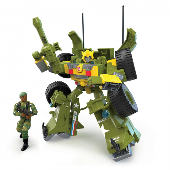 Transformers Collaborative: G.I. Joe Mash-Up, Bumblebee A.W.E. Striker & Lonzo "Stalker" Wilkinson