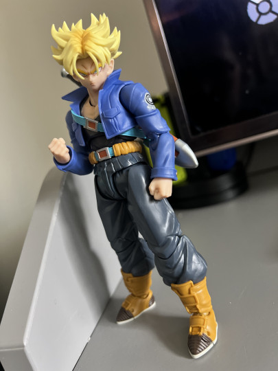 Display by WeaponXXIV: Super Saiyan Trunks -Boy from the Future-