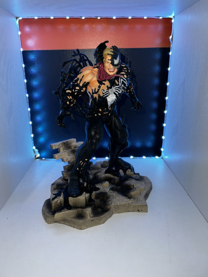 Display by MyNerdKingdom