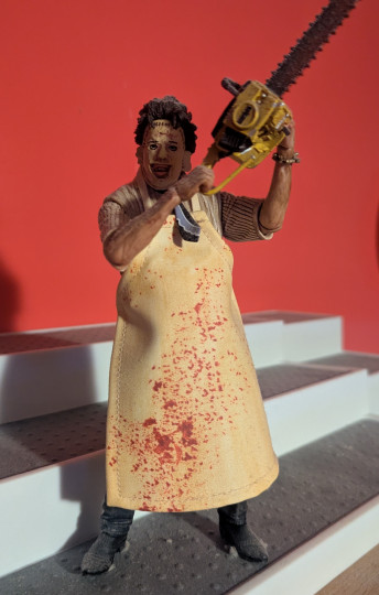 Display by Loganxdanstoys: NECA Texas Chainsaw Massacre Ultimate 7" Leatherface