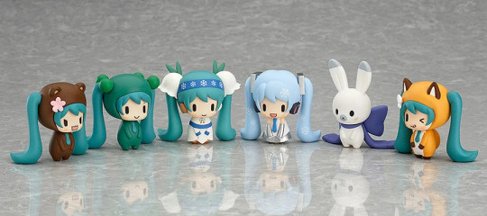 Plus: Capsule Factory ~Snow Miku And Friends From The North~ Season 1