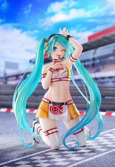 Racing Miku 2010 Ver. Art By Kentaro Yabuki
