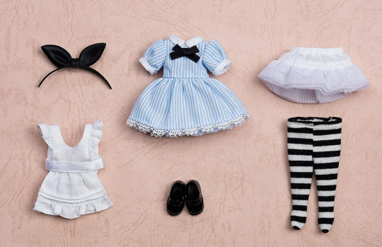 Doll: Outfit Set (Alice)