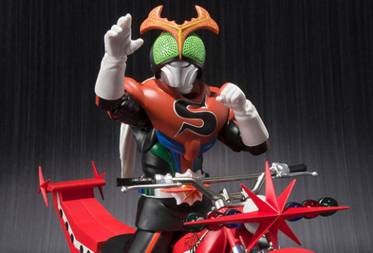 Kamen Rider Stronger & Kabuto Low Set