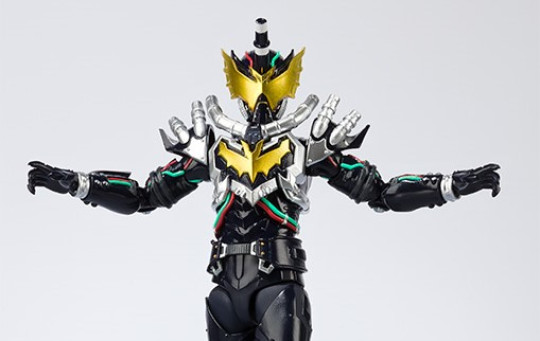 - Night Rogue "Kamen Rider Build"