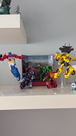 Display by Scyber