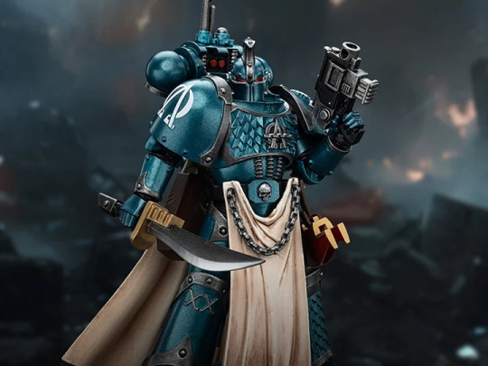 Warhammer: The Horus Heresy Alpha Legion Legion Praetor with Power Sword