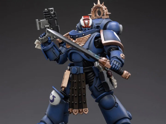 Ultramarines Primaris Lieutenant Amulius