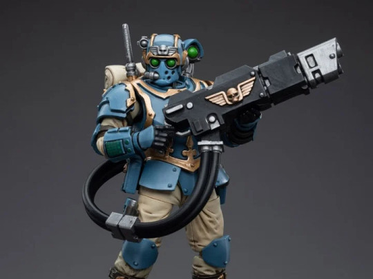 Astra Militarum Tempestus 55th Kappic Eagles Hot-Shot Volley Gunner