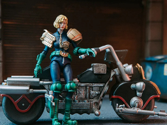 2000 AD Judge Anderson & Lawmaster MK II PX Previews Exclusive