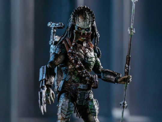 Alien vs. Predator: Requiem Wolf Predator (Battle Damage) PX Previews Exclusive