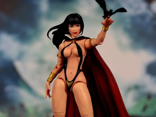 Vampirella (Black) 1/12 Scale BBTS Exclusive Figure