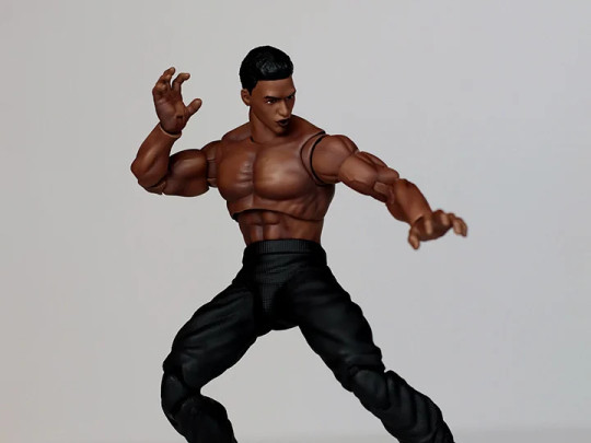 Montez Lee