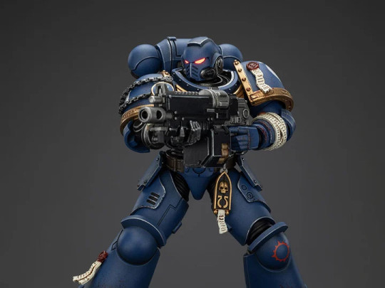 : Space Marine 2 Ultramarines Brother Chairon (Collectors Edition)