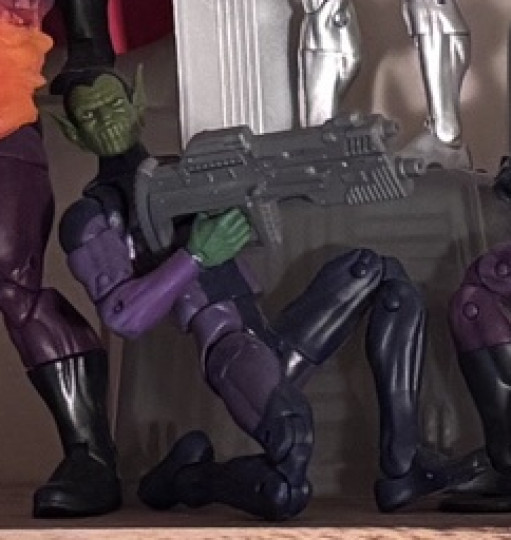 Display by Nerdy: Skrull Agent