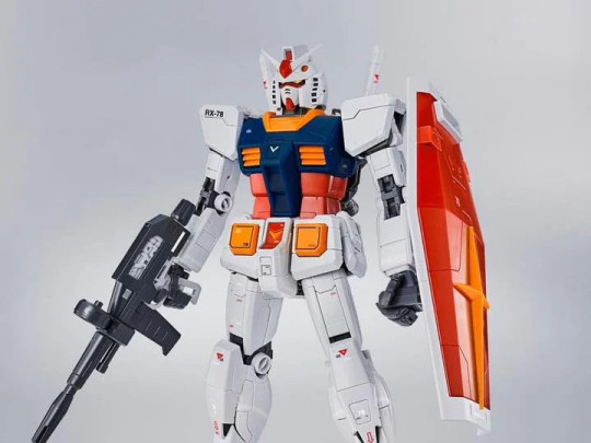Mobile Suit Gundam RG RX-78-2 Gundam (Okawara Kunio 50th Anniversary Exhibition Ver.) 1/144 Scale Model Kit