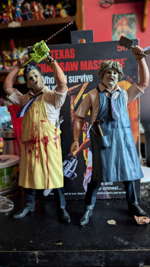 Display by Loganxdanstoys: NECA Texas Chainsaw Massacre Ultimate 7" Leatherface