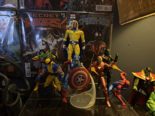 Display by moistemerald
