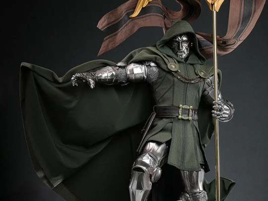 Marvel Comics CMS022 Doctor Doom 1/6 Scale Collectible Figure