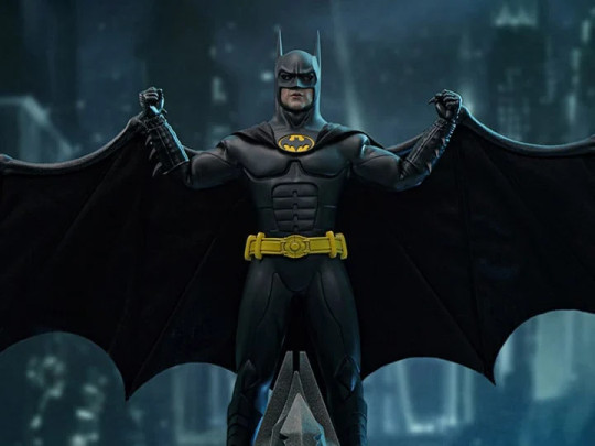Batman Returns MMS769 Batman