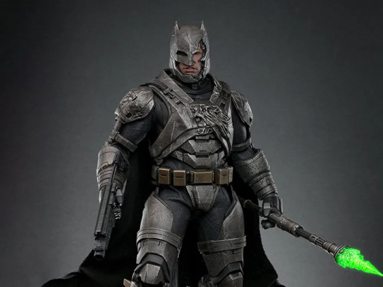 Hot Toys 2025 Batman v Superman: Dawn of Justice MMS742D62 Armored