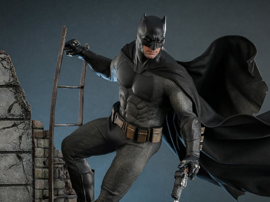 Batman v Superman: Dawn of Justice MMS732 Batman (Ver.2) Deluxe