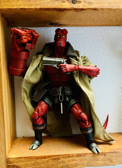 Hellboy 30th Anniversary Hellboy 1/12 Scale Action Figure