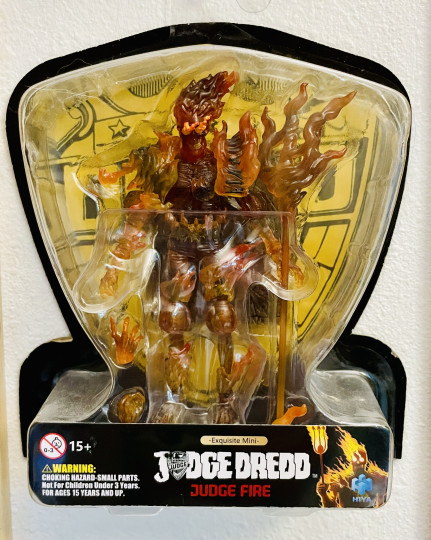 2000 AD Exquisite Mini Series Judge Fire 1:18 Scale PX Previews Exclusive Figure