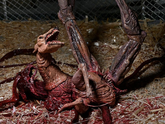 The Thing Dog Creature Set