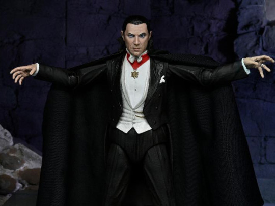 NECA Universal Monsters Ultimate Dracula (Transylvania)