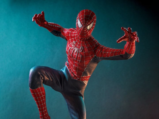Spider-Man: No Way Home MMS661 Friendly Neighborhood Spider-Man 1/6 Scale Collectible Figure