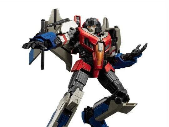 Transformers: One Classic Class 16 Starscream Model Kit