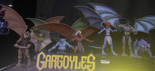 Gargoyles animated shelf