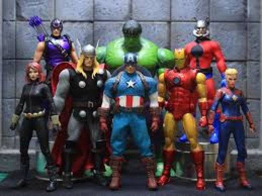 Mezco Avengers