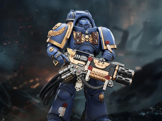 : Space Marine 2 Ultramarines Heavy Artificer Armor with Relic Multi-Melta
