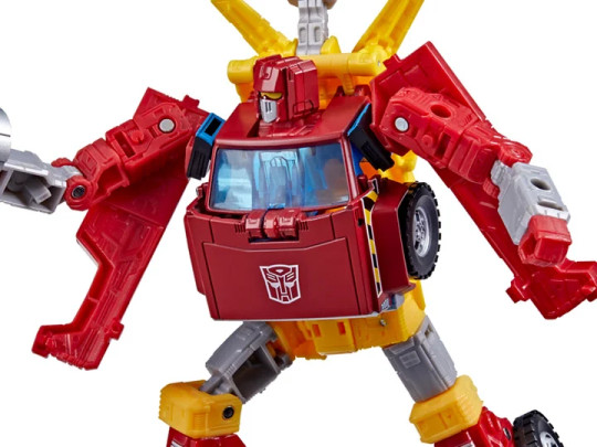 Transformers: Legacy Generations Selects Deluxe Lift-Ticket
