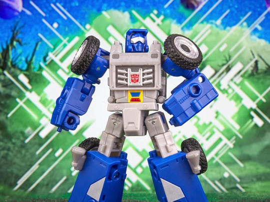 Transformers: Legacy Evolution Deluxe Class Beachcomber &amp; Paradise Parakeet