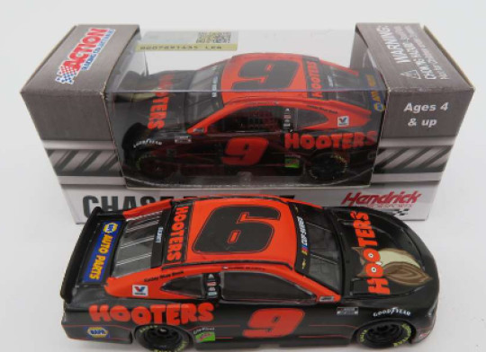 9 - Chase Elliott - Hooters (2020)