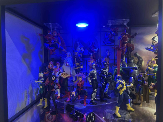 Display by Juicefigz