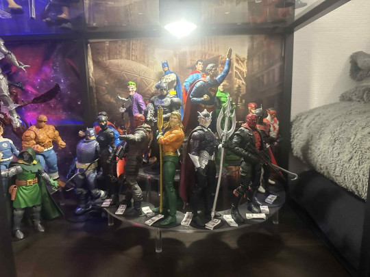 Display by Juicefigz