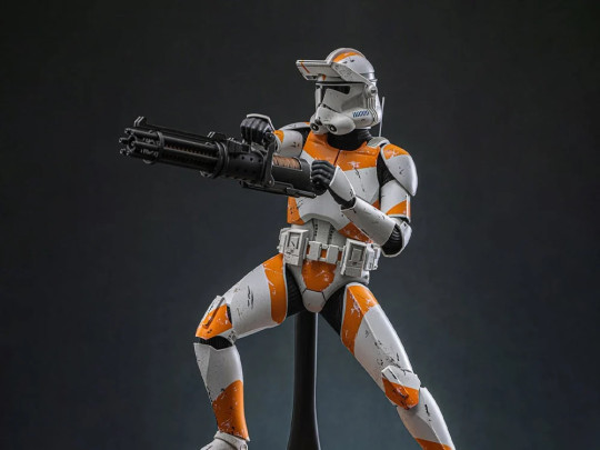 Star Wars: Revenge of the Sith MMS 212th Attack Battalion Clone Trooper (Deluxe Ver.)