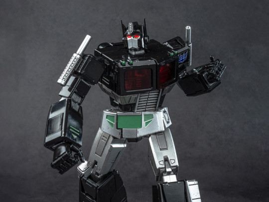 Transformers 40th Anniversary AMK Pro Nemesis Prime Model Kit