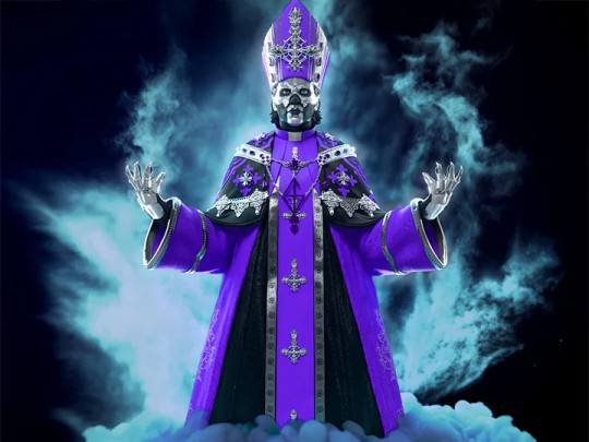 Ghost Papa V Perpetua