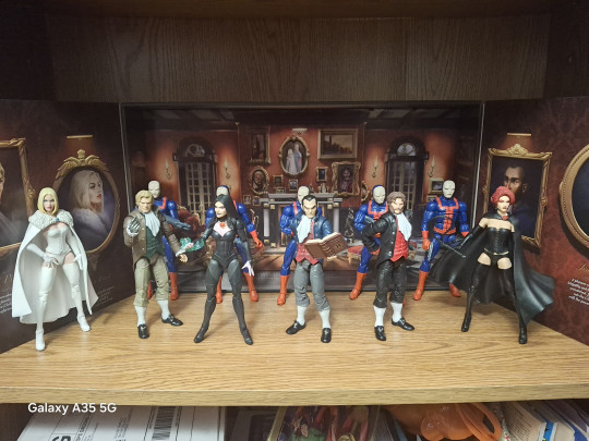 Display by ThePenguin
